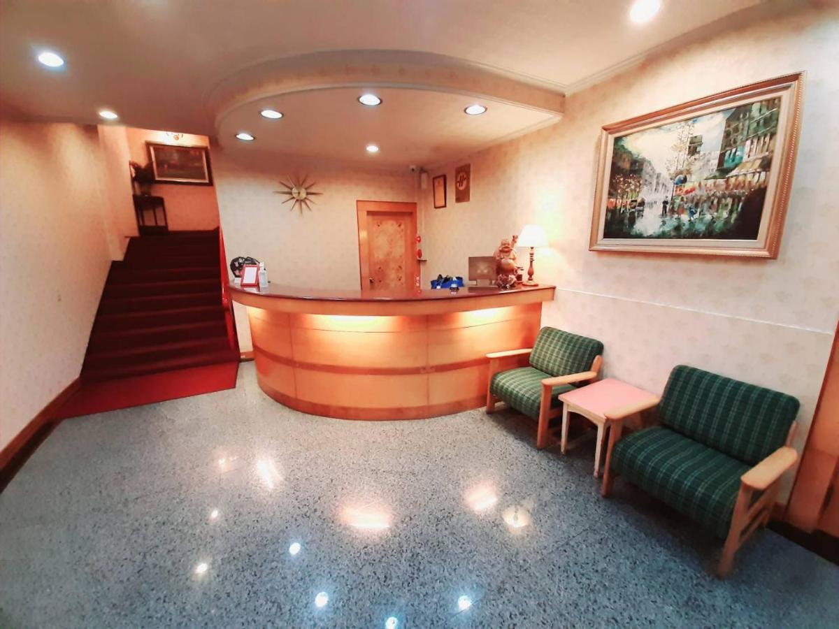 Long Cherng Hotel Luodong Luaran gambar