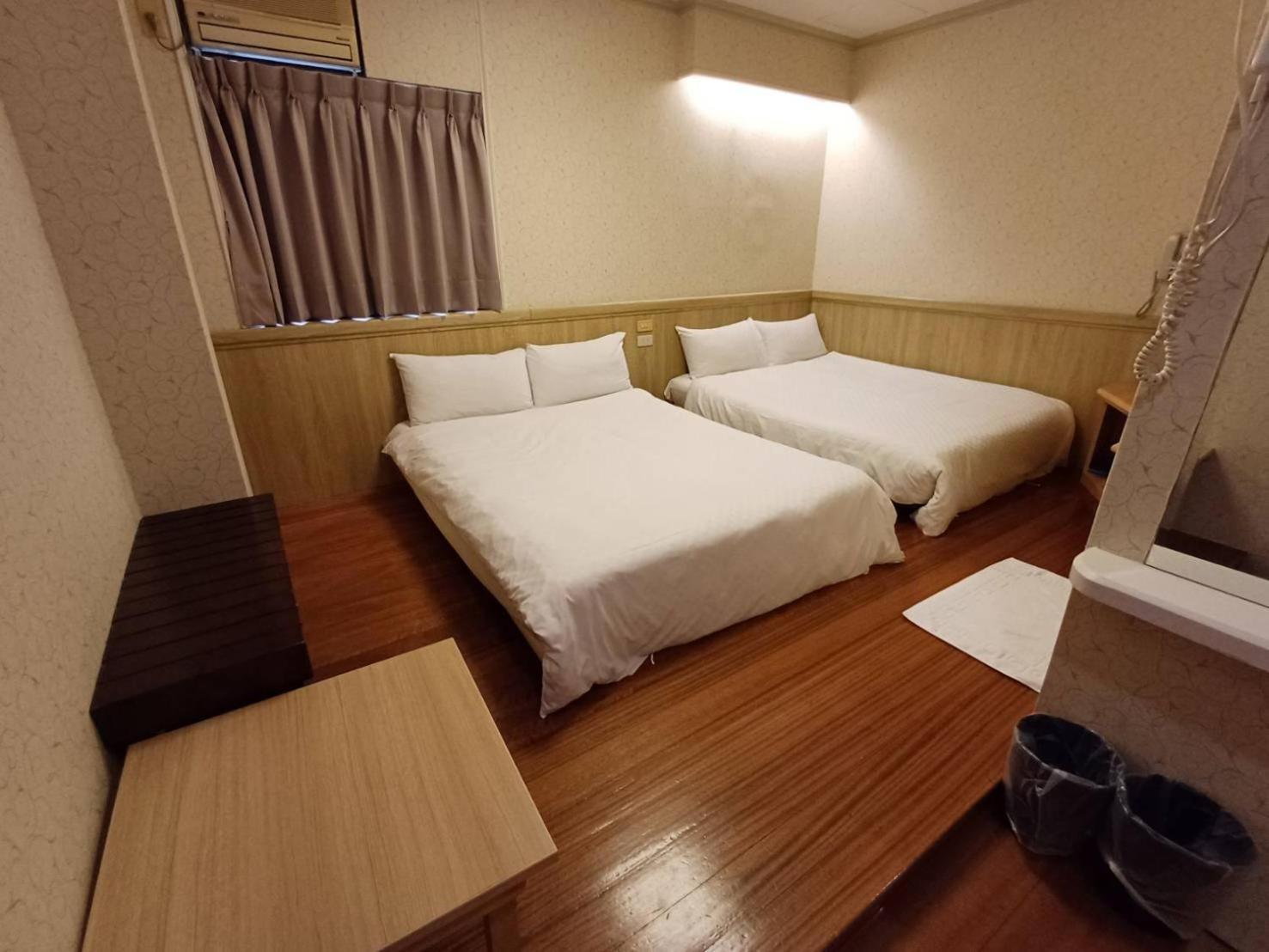 Long Cherng Hotel Luodong Luaran gambar