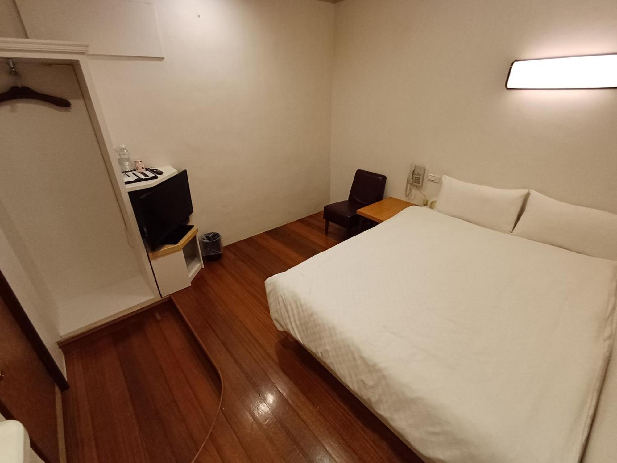 Long Cherng Hotel Luodong Luaran gambar