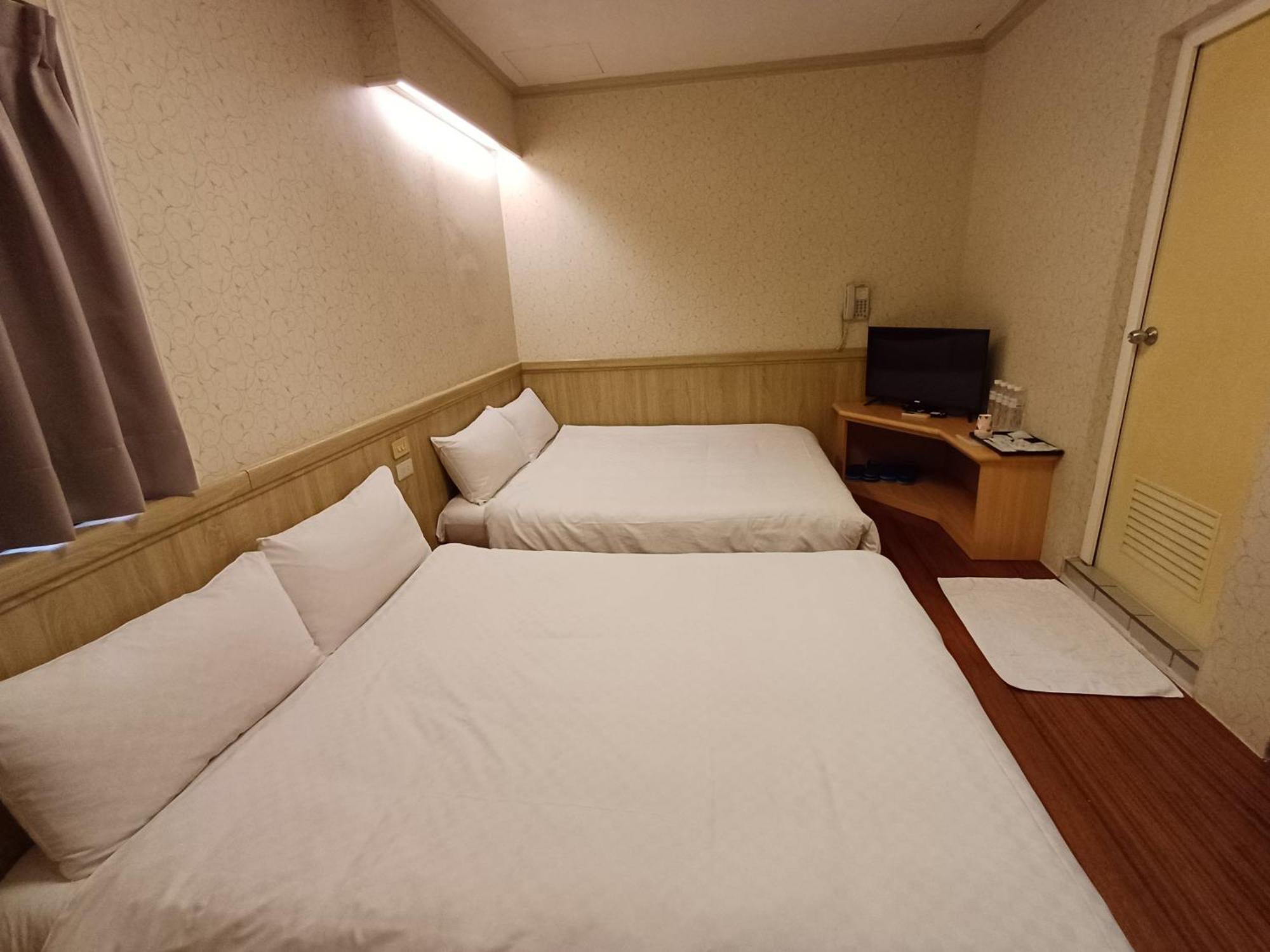 Long Cherng Hotel Luodong Luaran gambar